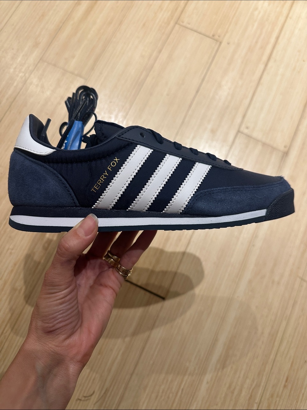 Limited edition Adidas Terry Fox orion Sneaker